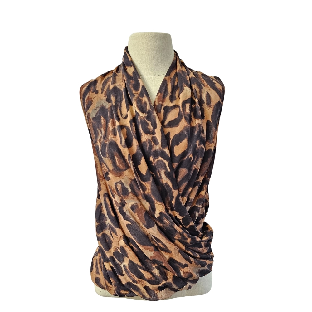 Theory Large Animal Print Surplice Sleeveless Blouse Size Medium